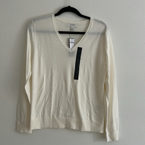 Banana Republic Forever Sweater Cream NWT Size M - Picture 2 of 4